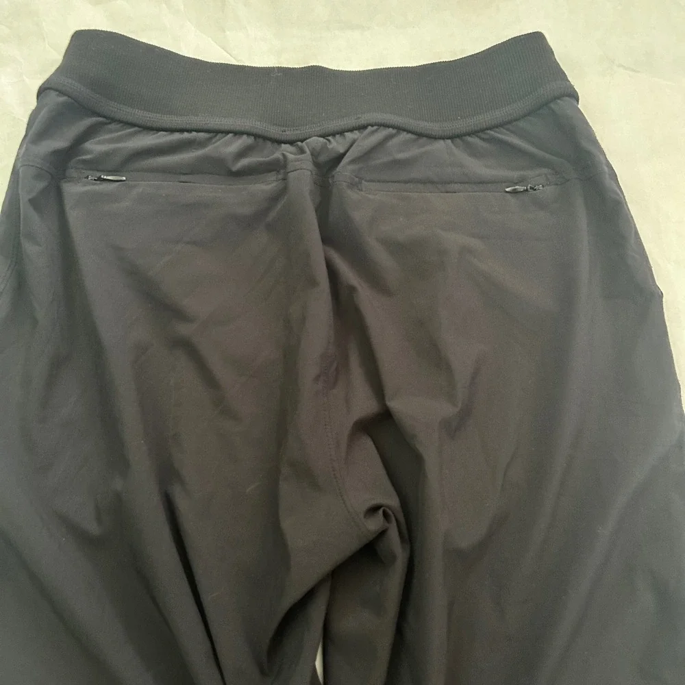 Athleta‎ Black Jogger Pants Womens Size 8 Elastic Waist Athletic Active